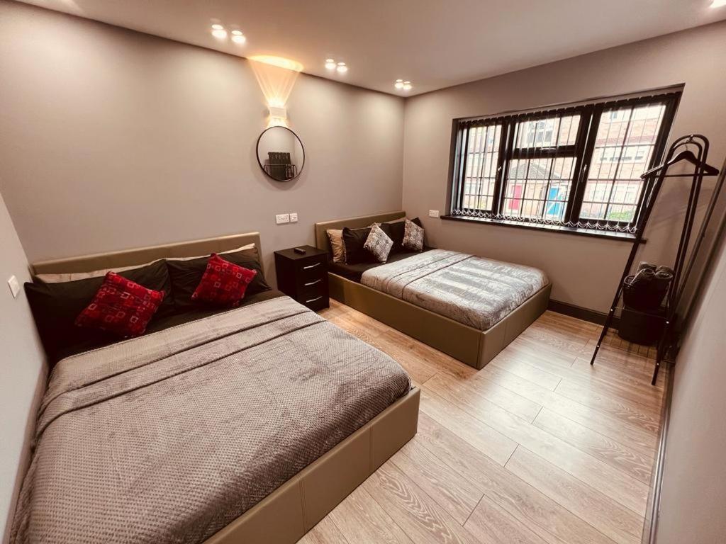 Urban Escape *4 Bedroom House* With Free Parking Бірмінгем Екстер'єр фото