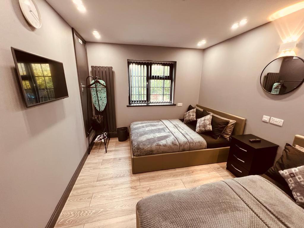 Urban Escape *4 Bedroom House* With Free Parking Бірмінгем Екстер'єр фото