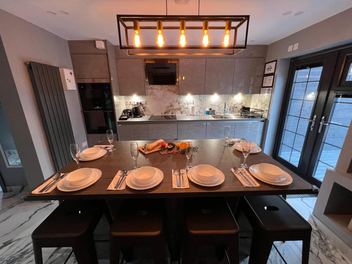 Urban Escape *4 Bedroom House* With Free Parking Бірмінгем Екстер'єр фото